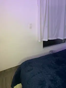 Catyloves online show from 02.21.25