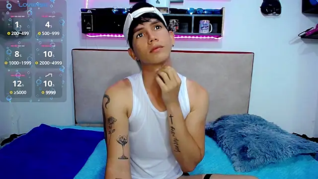 Tayson Rivers online show from 03.04.25