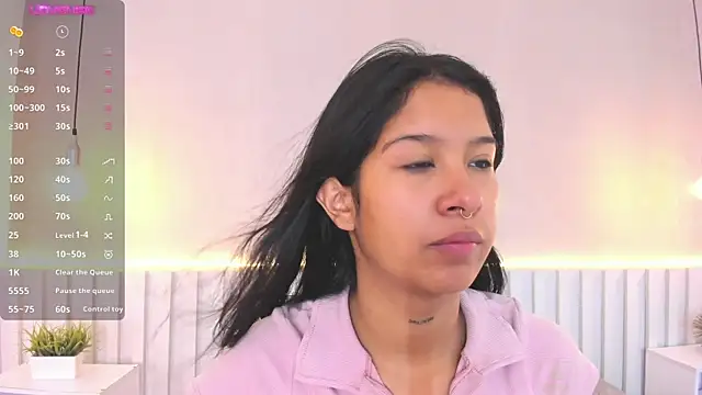 Aida moreno online show from 02.25.25