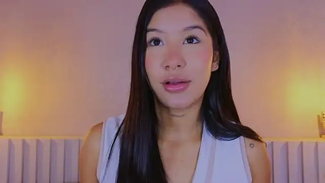 Snapshot of Aida_moreno chatting on 02.11.26 Aida moreno online show from 02.11.26