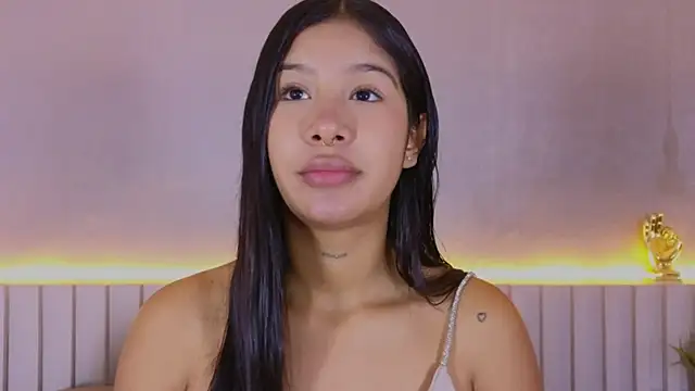 Snapshot of Aida_moreno chatting on 02.23.26 Aida moreno online show from 02.23.26