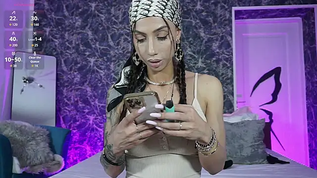BrianaGolddenn online show from 05.27.26