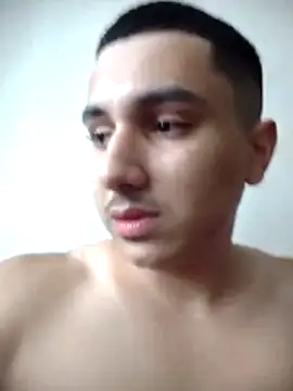 Kalinpauzudo online show from 04.13.26