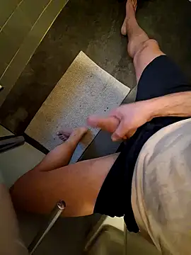 Snapshot of fabs89 chatting on 11.16.25 fabs89 online show from 11.16.25