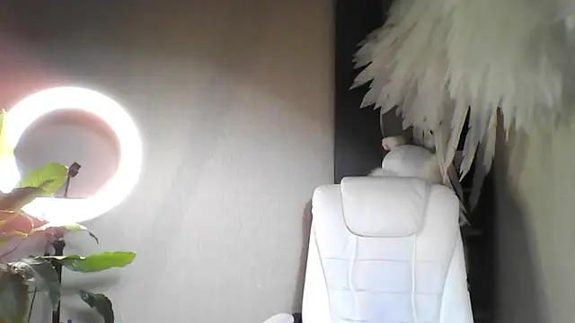 foxy blond online show from 11.28.25