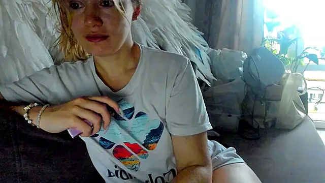 foxy blond online show from 05.30.26