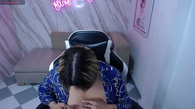 Snapshot of Valerie_b chatting on 01.30.25 Valerie b online show from 01.30.25