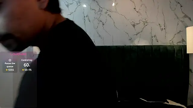 Snapshot of Ian_Daviz chatting on 03.05.25 Ian Daviz online show from 03.05.25