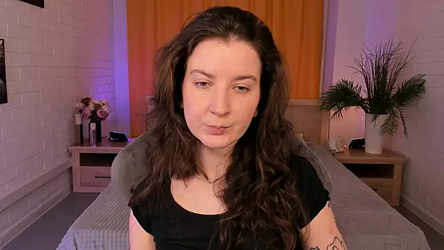 Snapshot of JackieByrd chatting on 11.03.25 JackieByrd online show from 11.03.25