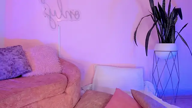 Lucy Vega online show from 01.06.26