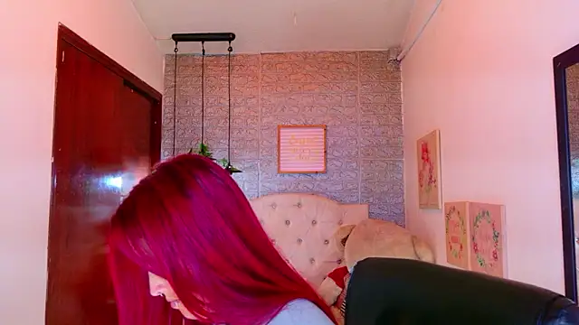 Snapshot of meghan_nill chatting on 02.06.26 meghan nill online show from 02.06.26