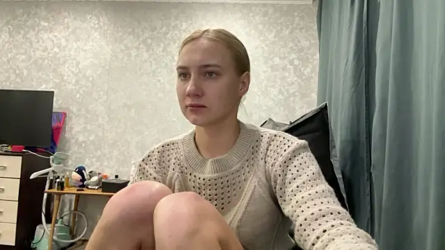 AnneBall online show from 01.07.25