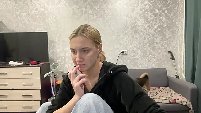 AnneBall online show from 02.10.25