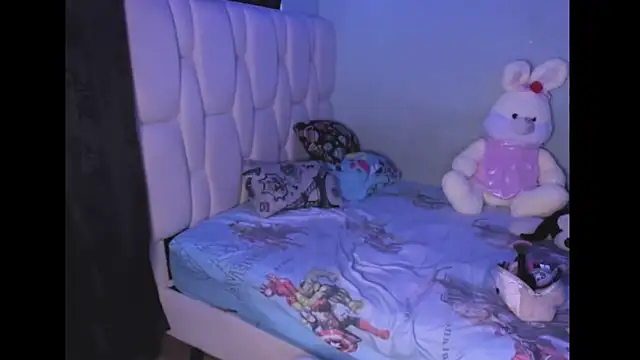 KittyKlum online show from 02.27.25