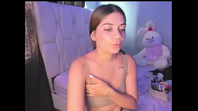 KittyKlum online show from 03.19.25