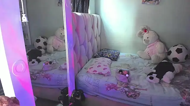 KittyKlum online show from 03.02.26