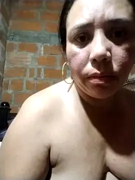 Snapshot of NINFA69 chatting on 10.11.25 NINFA69 online show from 10.11.25