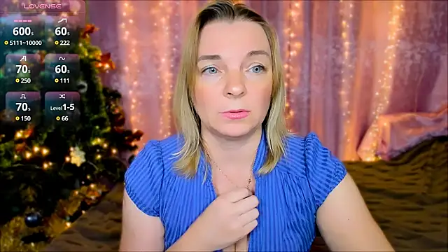 Snapshot of Regina__blue chatting on 01.06.25 Regina blue online show from 01.06.25