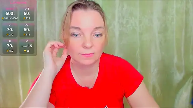 Snapshot of Regina__blue chatting on 02.24.25 Regina blue online show from 02.24.25