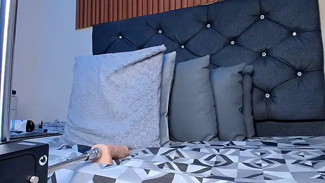 Snapshot of Zoe_pss chatting on 11.15.25 Zoe pss online show from 11.15.25