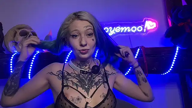 Snapshot of coyemoo chatting on 03.12.25 coyemoo online show from 03.12.25