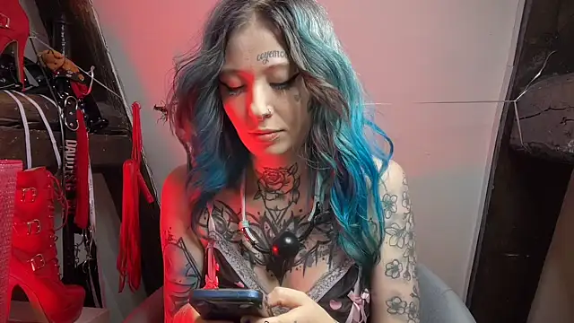 Snapshot of coyemoo chatting on 01.10.26 coyemoo online show from 01.10.26