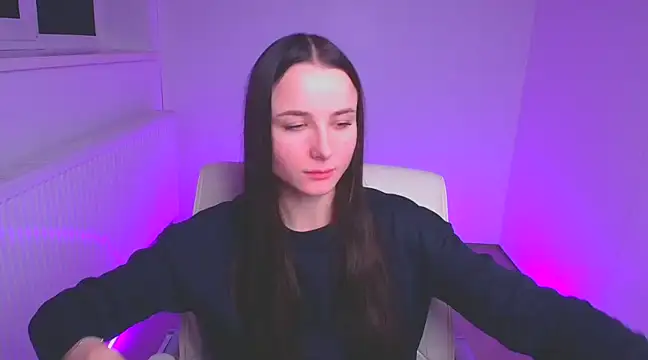 Eva Janee online show from 02.04.25