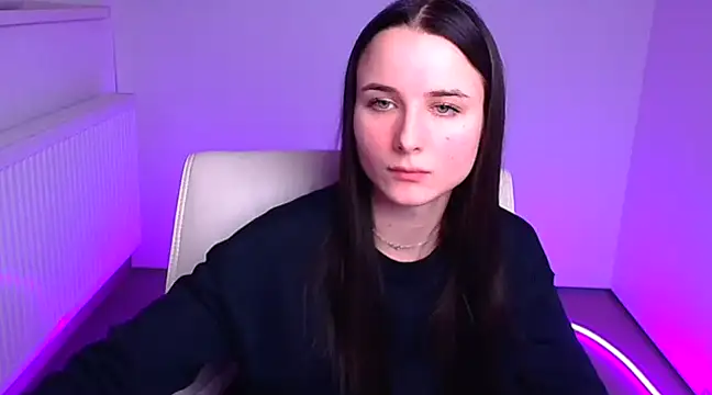 Eva Janee online show from 02.04.25