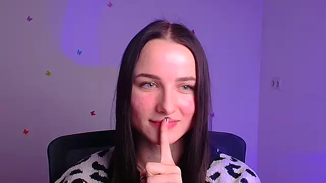 Eva Janee online show from 02.25.25