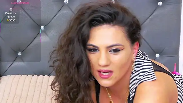 LorenneMays online show from 11.29.25