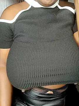 Snapshot of BlackJaguar30 chatting on 09.29.25 BlackJaguar30 online show from 09.29.25