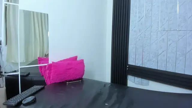 FernandaClar online show from 12.22.25