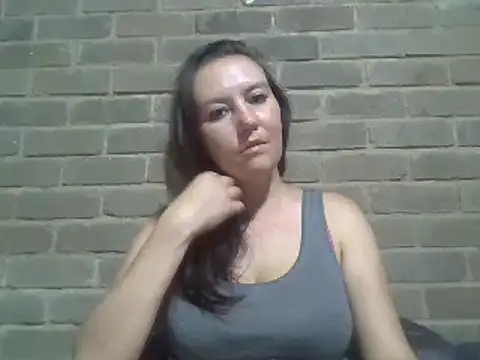 Snapshot of EksJouneMwah chatting on 01.19.25 EksJouneMwah online show from 01.19.25