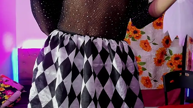 Snapshot of khandyzBlum chatting on 10.30.25 khandyzBlum online show from 10.30.25