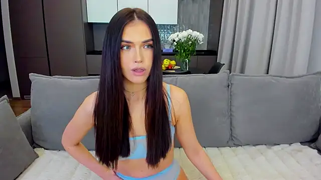 Snapshot of sexyangeloux chatting on 01.13.25 sexyangeloux online show from 01.13.25