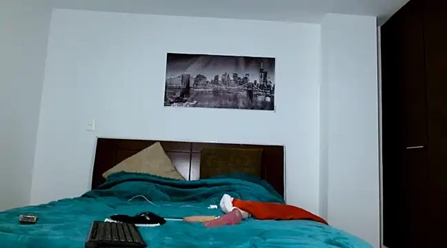 chicafitcaliente online show from 12.21.24