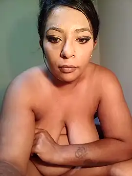 Snapshot of indianstormxo_ chatting on 02.21.25 indianstormxo online show from 02.21.25