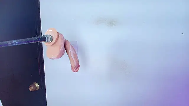 Lizz Tender online show from 01.30.25