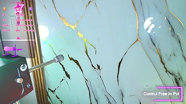 Lizz Tender online show from 09.10.25