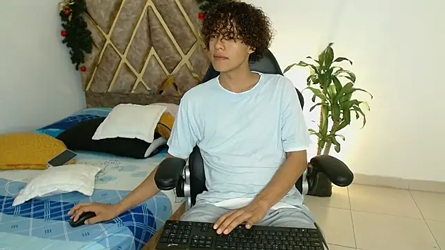 nickolas moon online show from 12.25.24