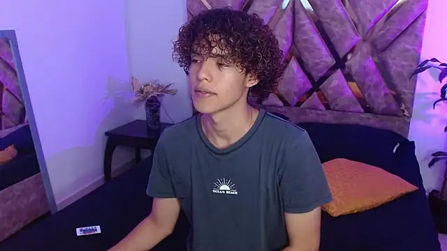 nickolas moon online show from 02.01.25