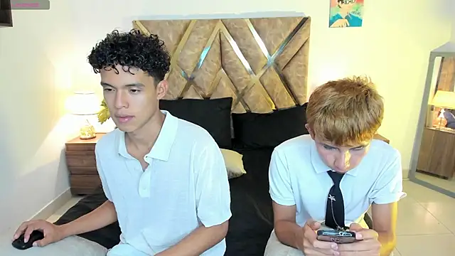 nickolas moon online show from 12.01.25