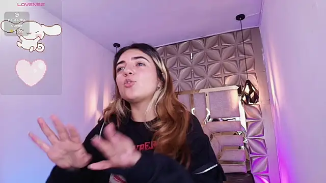 meraki fraise online show from 10.19.25