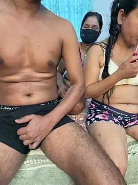 Snapshot of Desi_Best_Anal chatting on 03.02.26 Desi Best Anal online show from 03.02.26