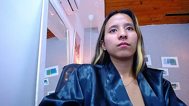 Snapshot of Skinny_hottie18 chatting on 01.10.25 Skinny hottie18 online show from 01.10.25