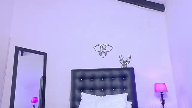 Snapshot of Skinny_hottie18 chatting on 02.22.25 Skinny hottie18 online show from 02.22.25