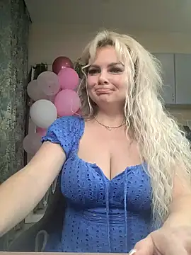 candy queeen online show from 02.22.25