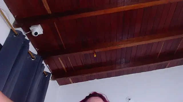 Amara Red online show from 10.11.25