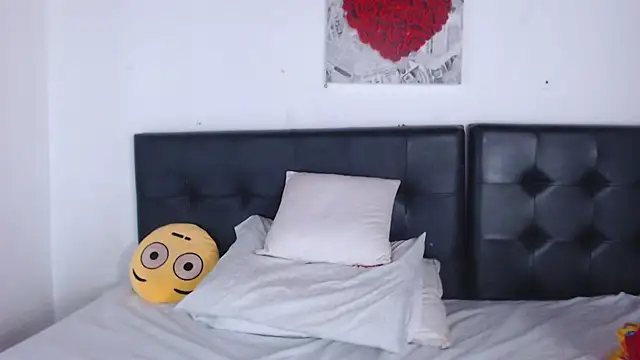 Amara Red online show from 10.31.25