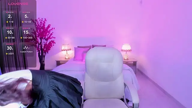 anniie smith online show from 09.20.25